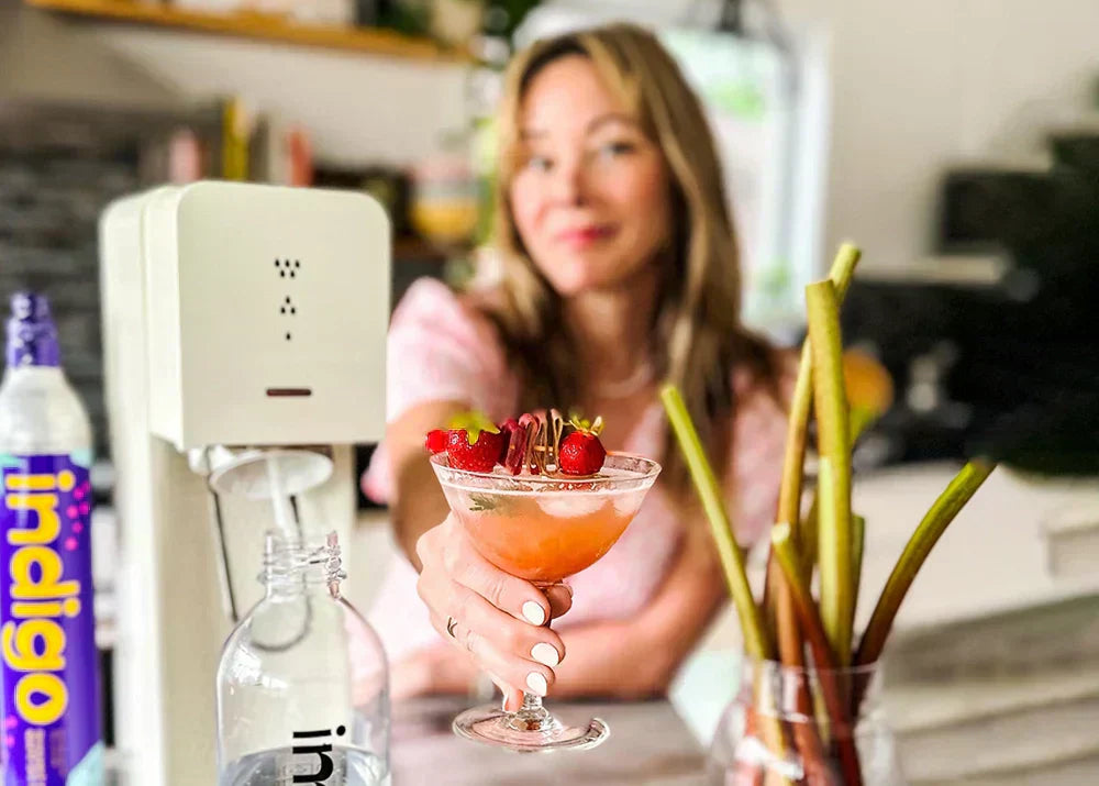 Mocktail fraises, rhubarbe et romarin